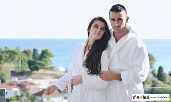 中年男人的哭诉：娶个漂亮老婆不要彩礼不要房，婚后苦不堪言｜真实经历(图2)