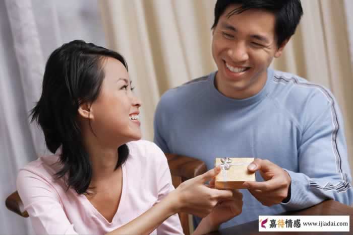 中年女人是否骗你，看这几个细节一目了然｜实用指南(图3)