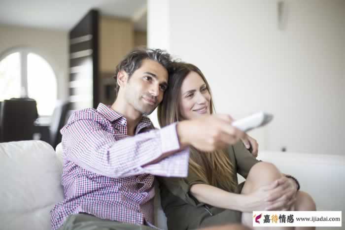 人到中年所谓的灵魂伴侣，大多数不过是一场暧昧｜情感真相(图2)