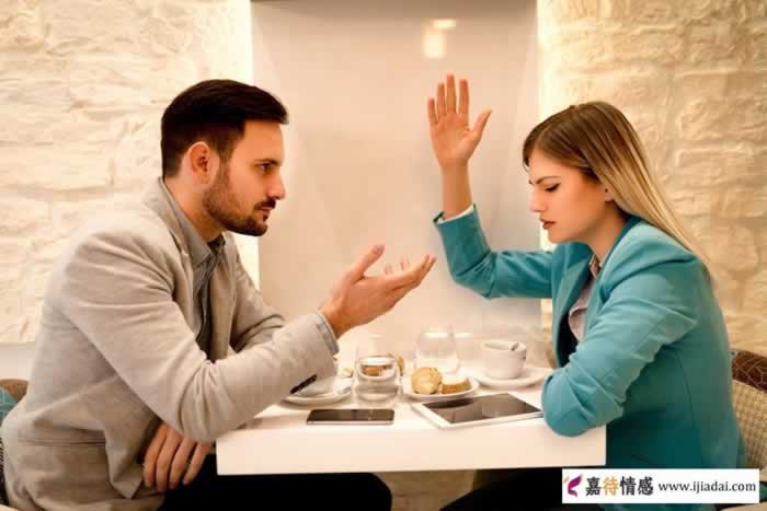 中年女人敢和你开这些玩笑，多半是经验丰富想你了｜情感解析(图1)