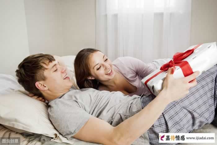 男人变心前的信号｜拒绝陪伴花钱聊心事(图2)