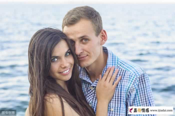 女人变心后肢体语言暴露｜情感识别核心技巧(图3)