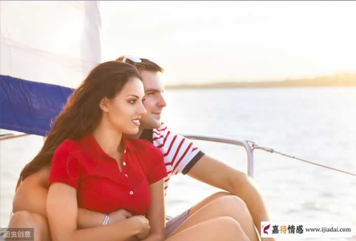 中年女人动情的4个特征｜情感识别实用指南(图1)