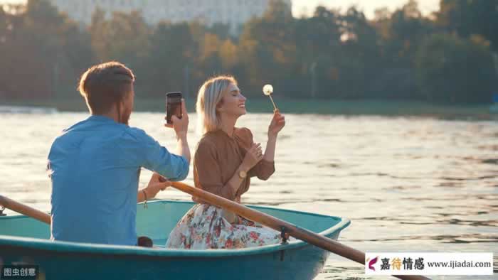 中年女人动情的4个特征｜情感识别实用指南(图4)