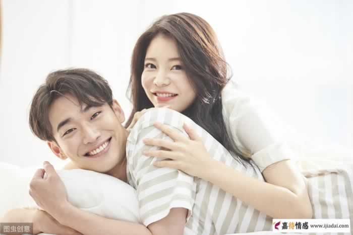 中年女人喜欢一个人的表现男人别错过｜情感识别指南(图1)