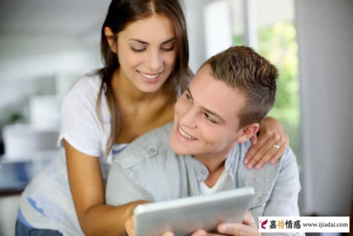 人到中年之后纯洁的男女关系是什么？大概是这样的(图1)