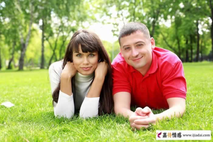 离婚后男人对前妻还有旧情吗？2个过来人说出实话(图1)