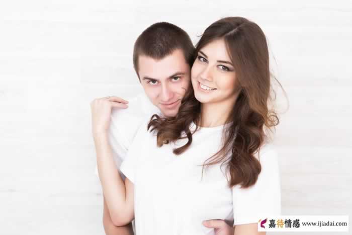 女人主动对你做这些事大多数说明她已经离不开你了，男人要知道(图4)