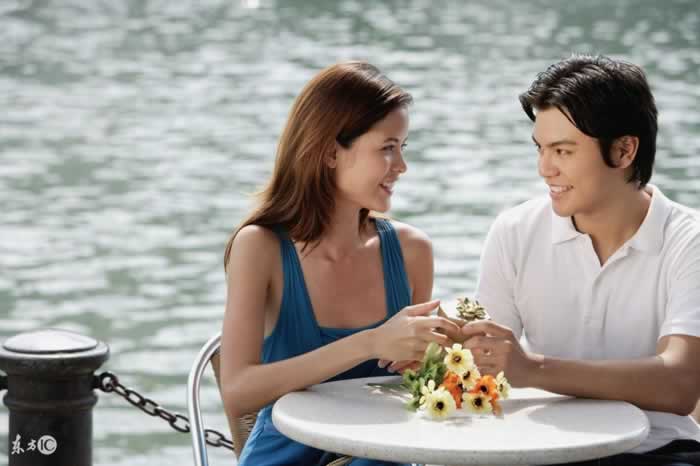 如何维护长期的恋爱关系？(图4)