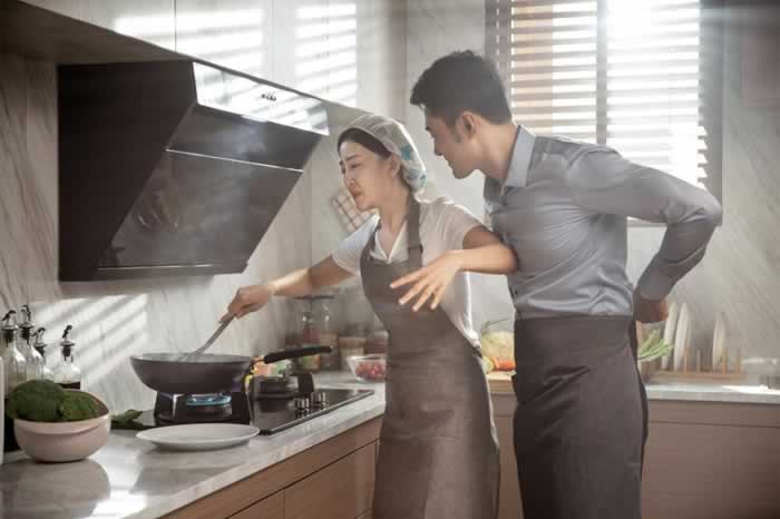 在外社交达人，回家沉默不语，为什么越来越多夫妻“无话可说”？(图2)