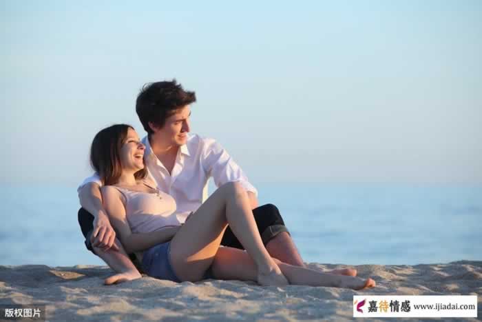 想让中年女人更爱你，要懂得坏但不坏(图1)