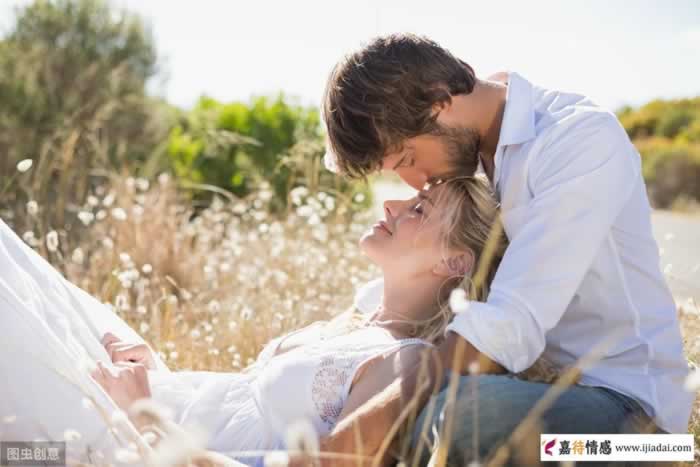 中年男女一起，只关注这些的女人，并不是真的爱你(图4)