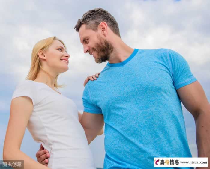 中年女人舍得给你这“三样”，那么她对你动了情(图1)