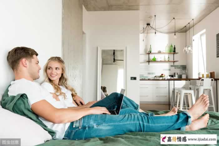 女人动情了，才会有三种肢体动作，别装不懂(图4)