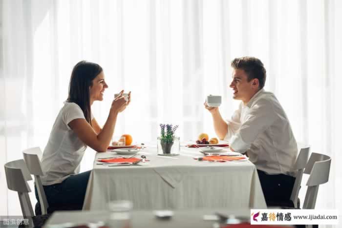 一个不想失去你的女人，才会问你几个问题(图1)