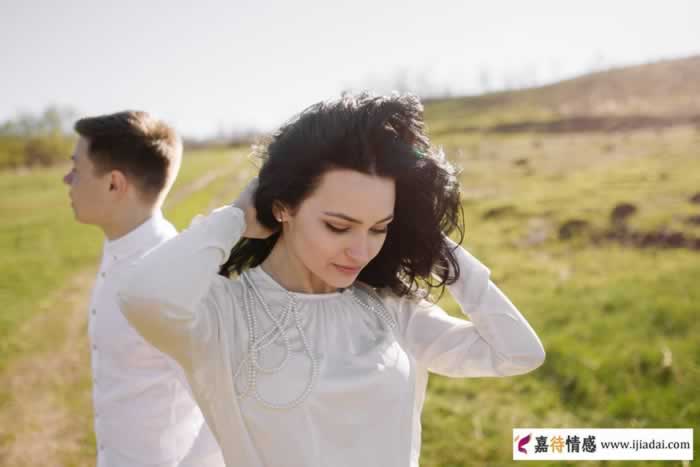 女人有这4个“心虚”的表现，表明她已经不在乎你了(图4)