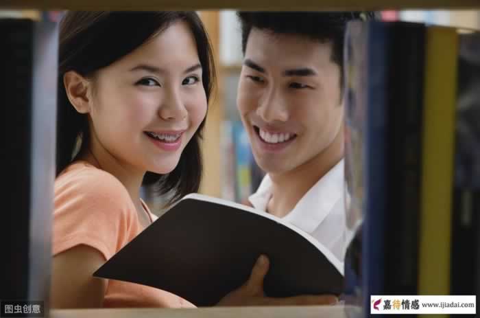 频繁对你做这三件事的女人，表面不在乎，内心多半“动了情”(图4)