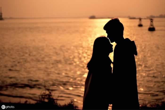 当异地恋到了瓶颈期怎么办？不妨看看这些方法(图4)