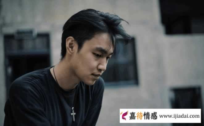 男士放不下一段感情，会有这5大表现，看了感觉心很痛(图7)