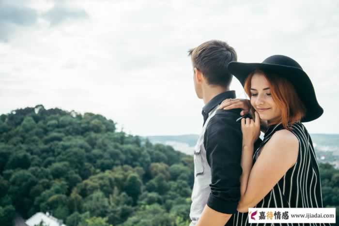 中年妇女在外面有新欢有四种表现，男人别被愚弄了(图4)