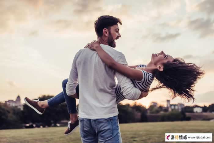 中年妇女在外面有新欢有四种表现，男人别被愚弄了(图5)