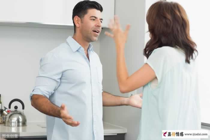 表面单纯，背地滥情的女人，身上会有这几个共性(图1)