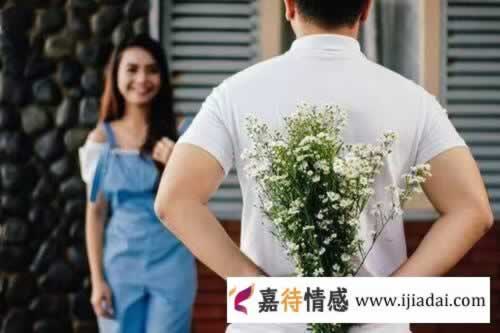 女人经常有这些表现，说明她是真的很爱你，请不要辜负她(图6)