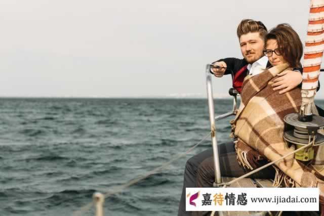 女人常做这几件事，十有八九是婚外有人了(图2)