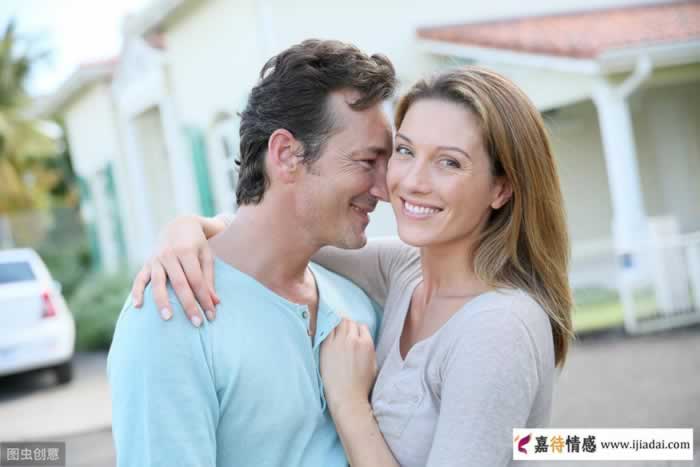 感情的世界里，男人与其说“我爱你”，这些话更能打动中年女人(图1)