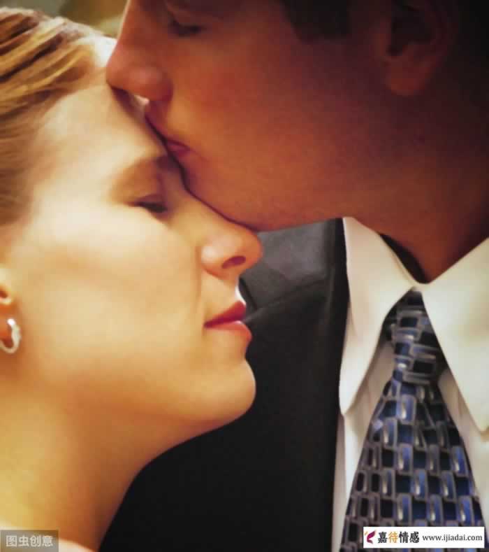 感情的世界里，男人与其说“我爱你”，这些话更能打动中年女人(图4)