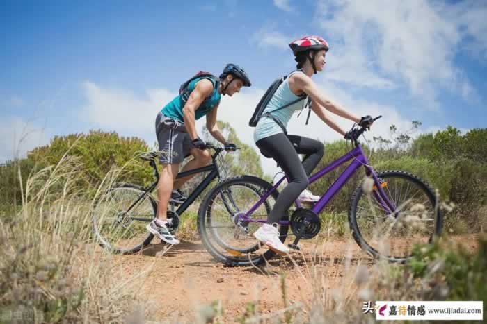 哪种女人容易在亲密关系中，“吃力不讨好”？往往做过这件傻事(图4)