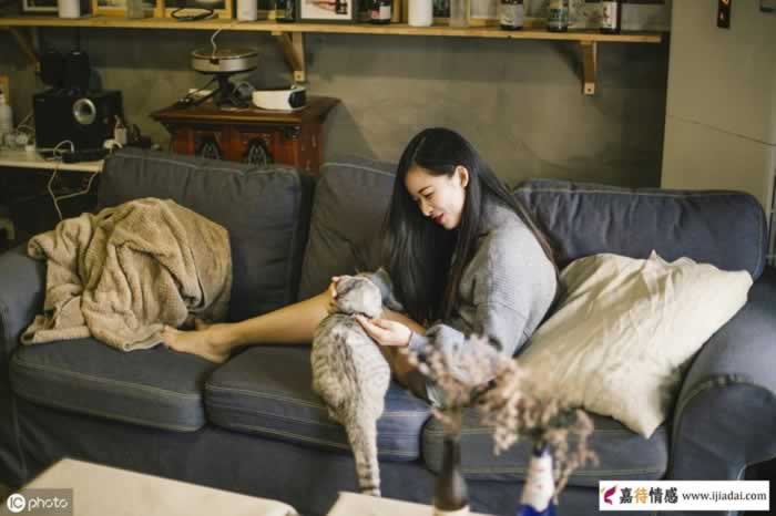 女的是不是对你有意思，一言便可试探，不行就五言(图1)