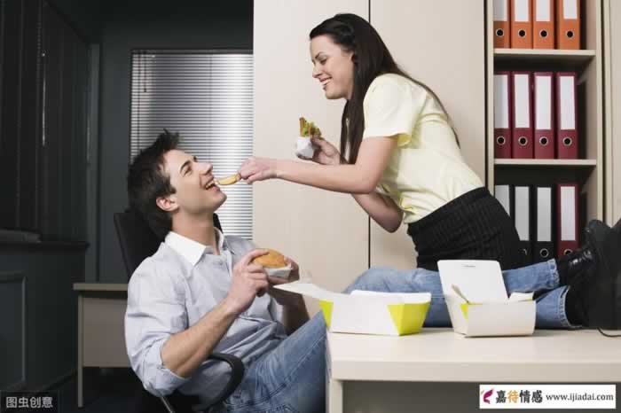 如何轻易的获得女人的芳心，吸引到她？(图2)