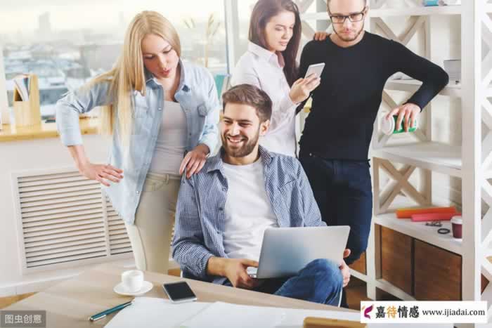 女人在三件事上跟你“斤斤计较”，大多是吃醋了，男人你知道吗(图1)