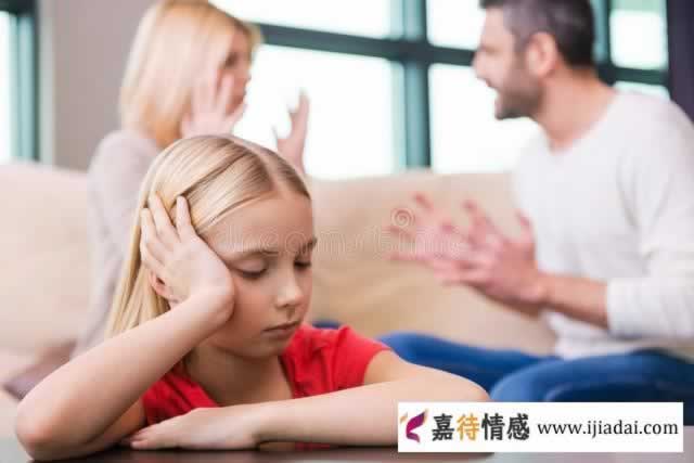 45岁以上的女人离婚后大部分选择了孤独终老(图1)